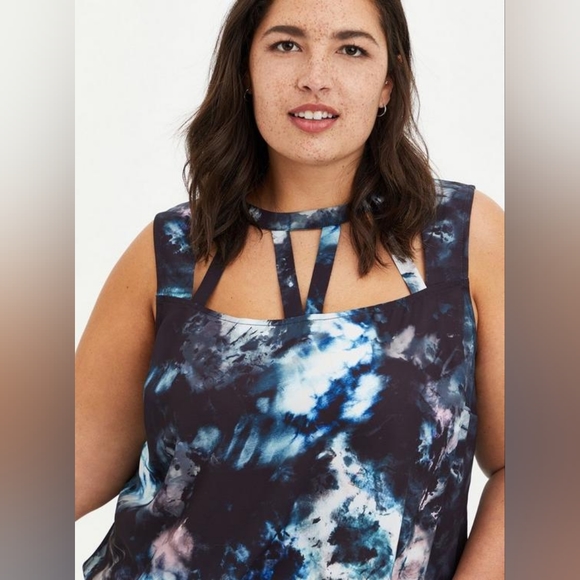 SALE NWT Torrid Tie-dye Georgette Cage Front Tank 00 - Picture 6 of 15
